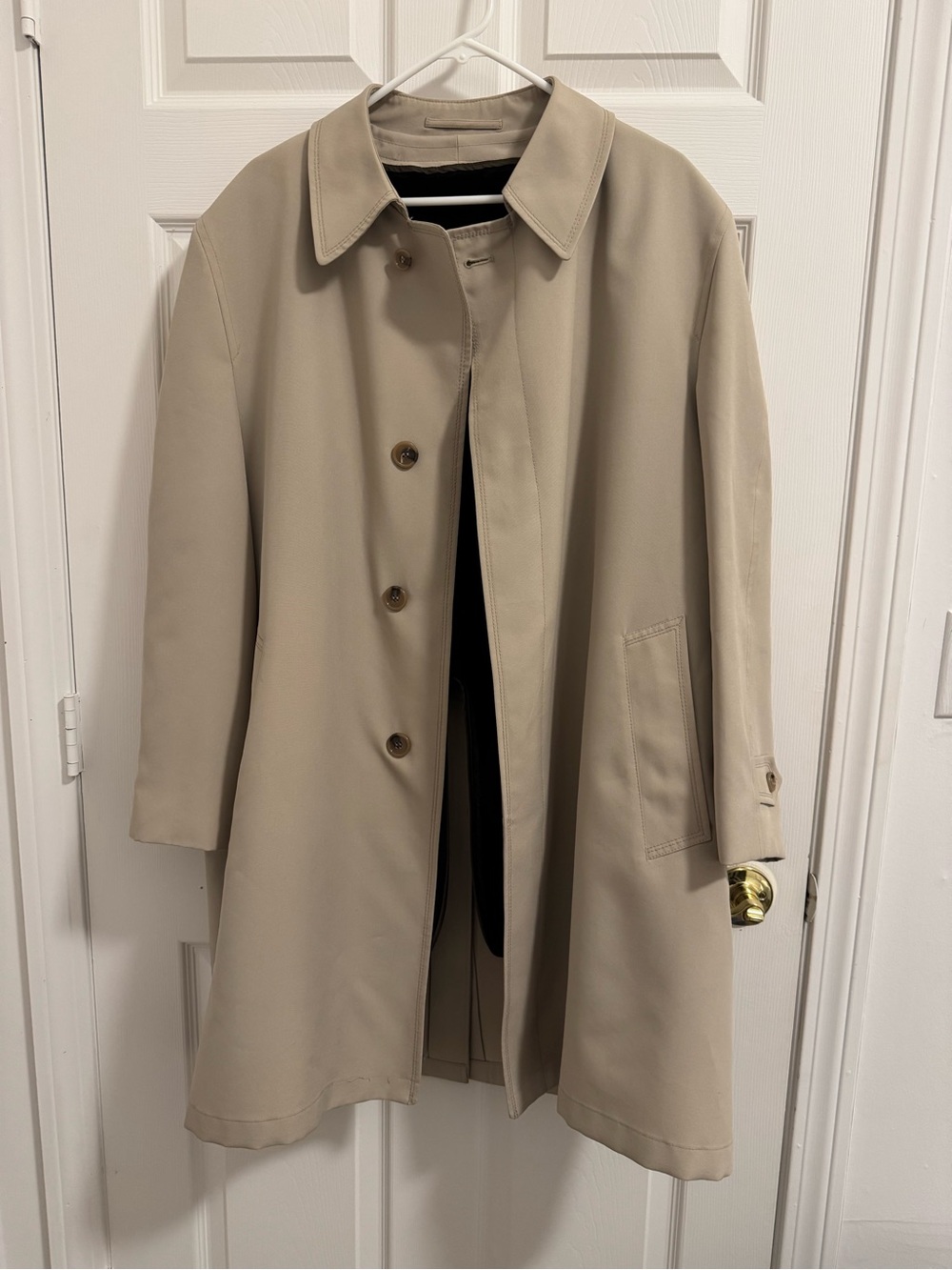 Men's Tan Single-Breasted Trench Coat